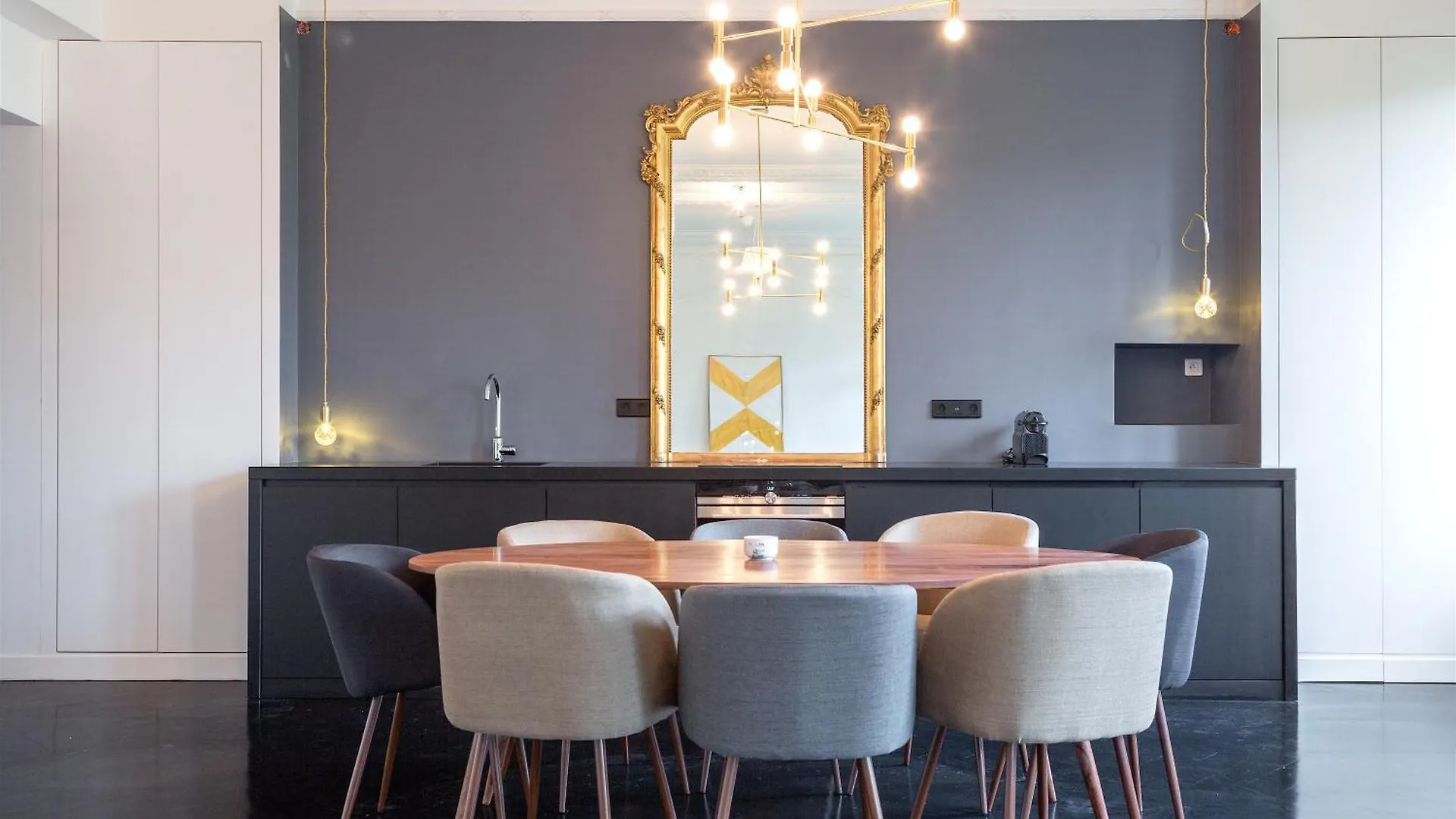 Drouot Luxe Apartment Paris