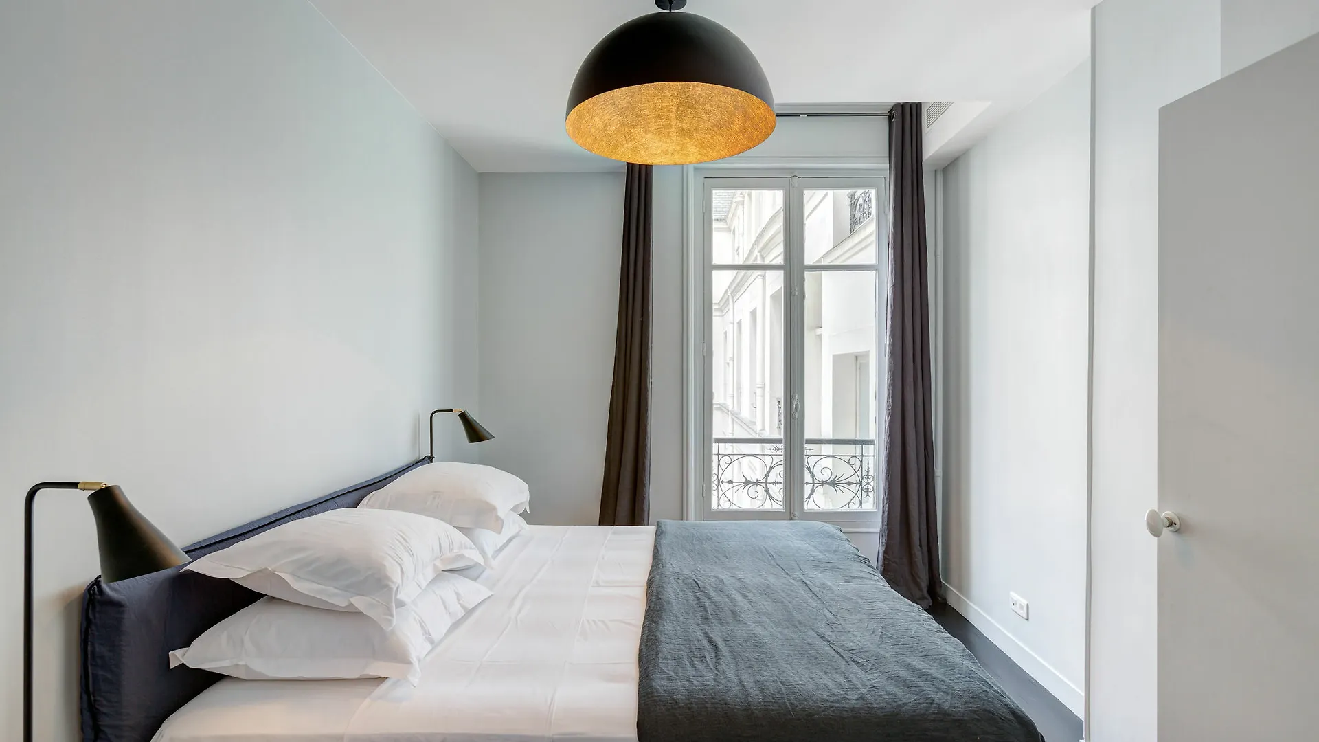 Drouot Luxe Apartment Paris