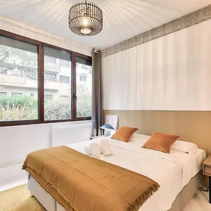  Apartment Artist And Design Loft - 10 Guests - 5 Min From Metro