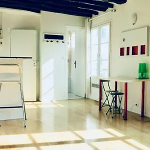  Apartment Cosy 25 Sqm In Heart Of