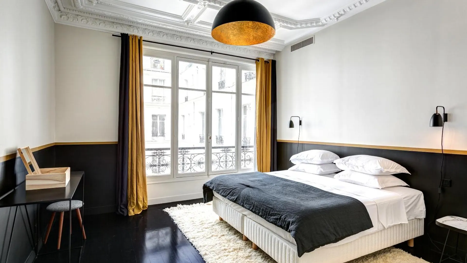 Drouot Luxe Apartment Paris